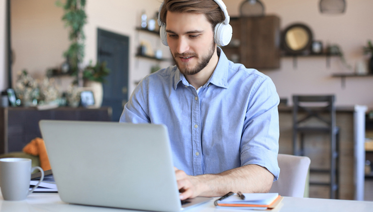 Sua empresa já se adaptou à lei do home office?